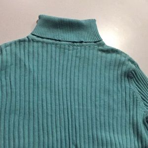 Express Turtle Neck